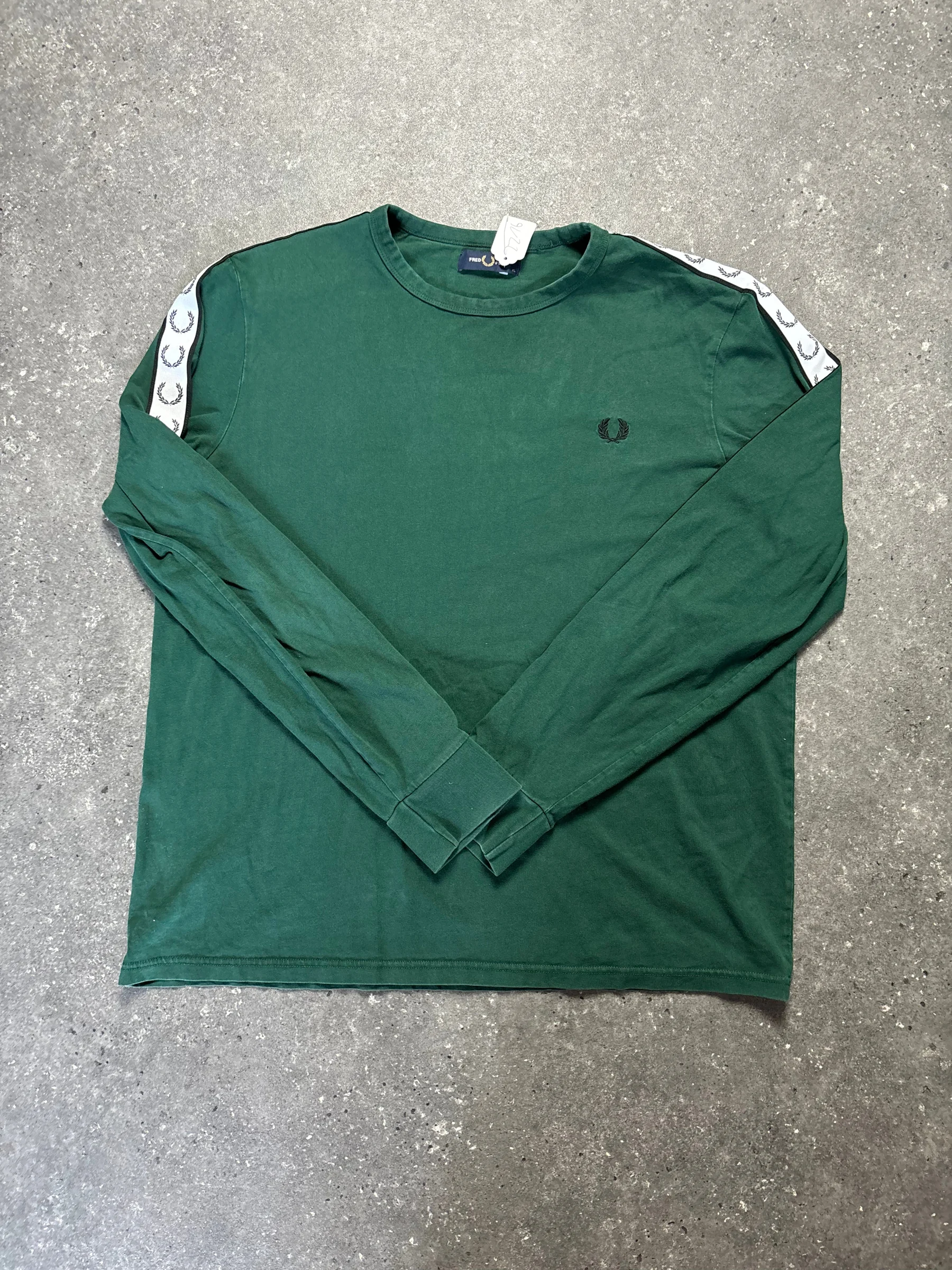 Fred Perry Longsleeve (XL)