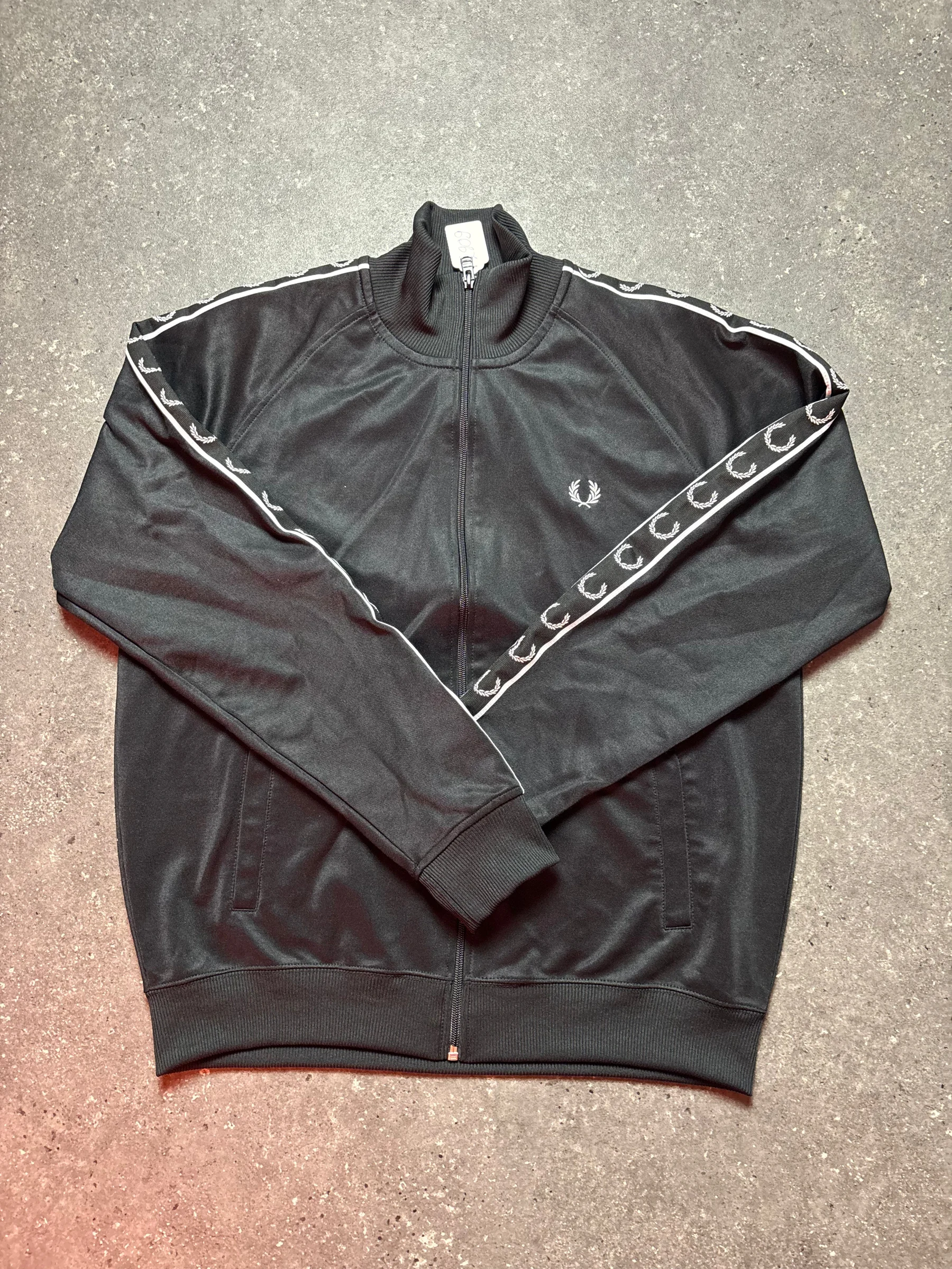 Fred Perry Jacke (L)
