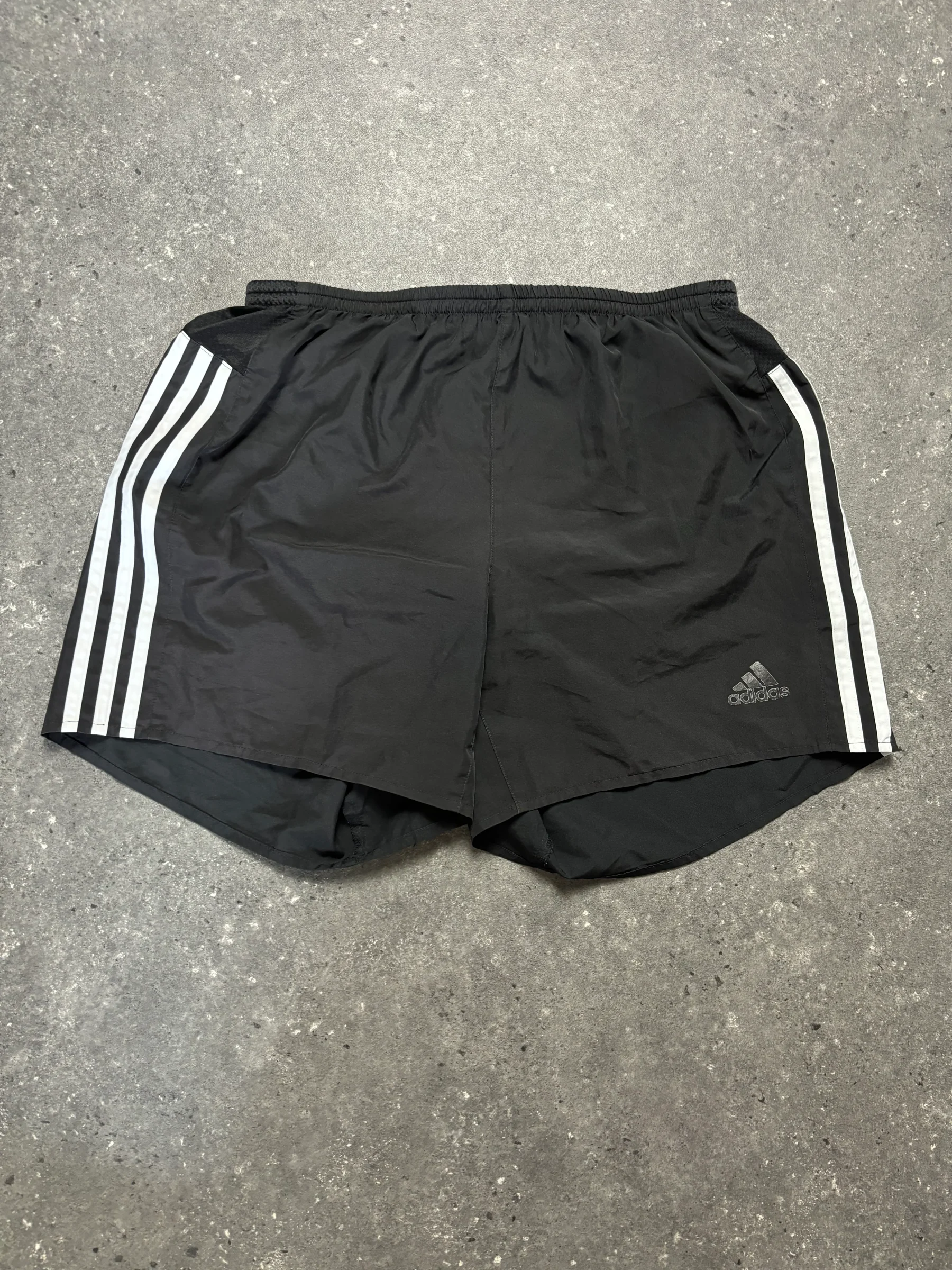 Adidas Shorts (S)