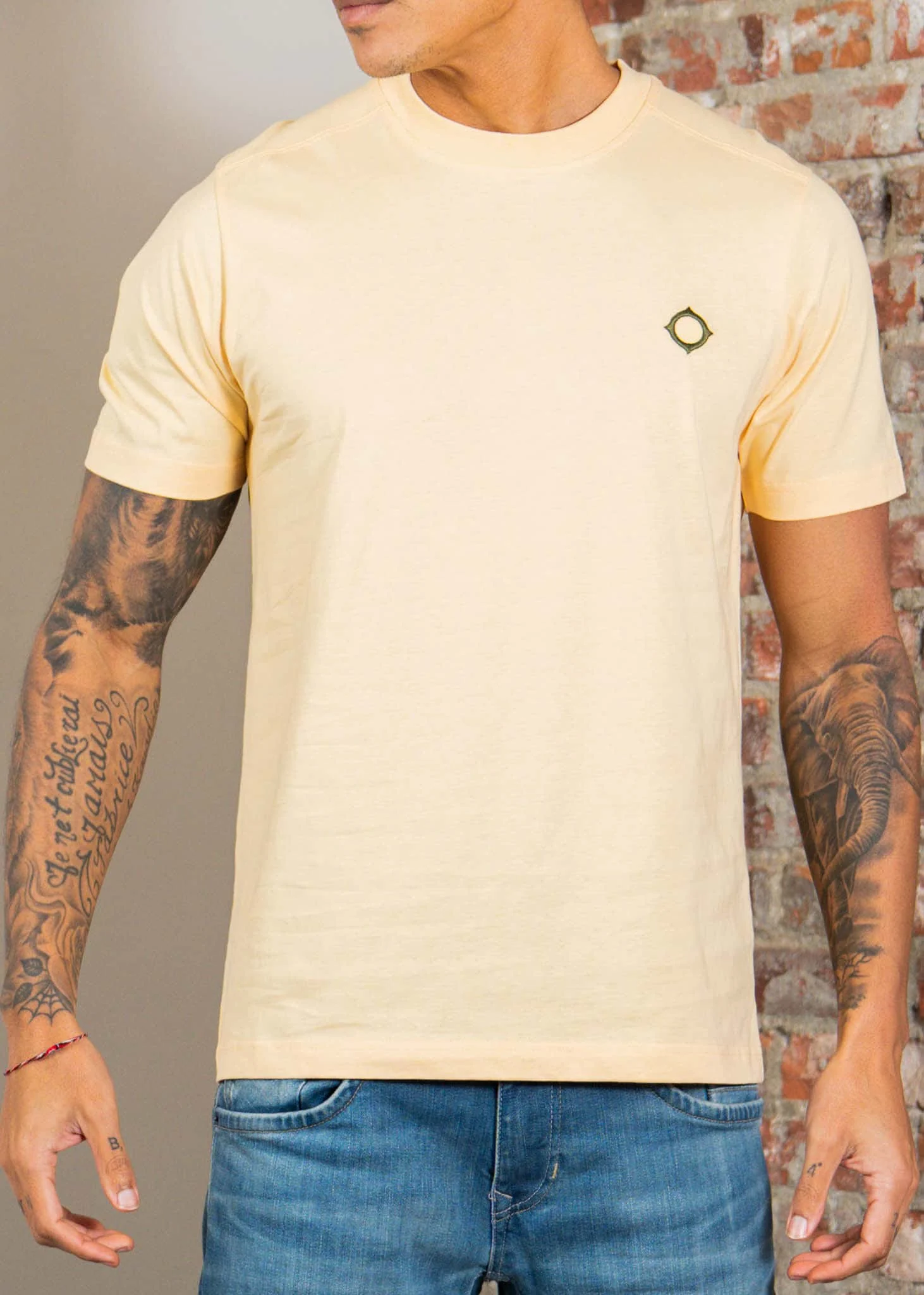 Mastrum icon tee - golden fleece