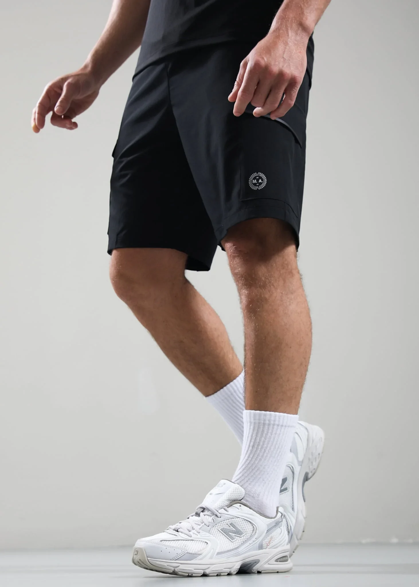 Trail cargo short - black
